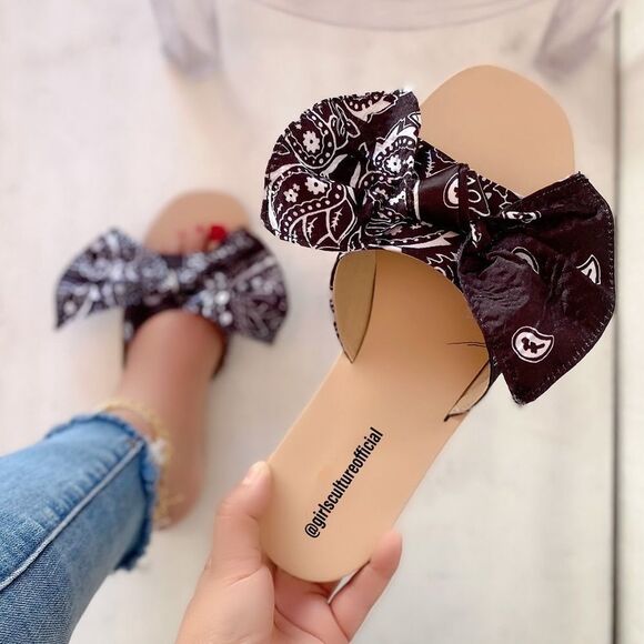 Black Bandana Bow Slides Sandals - Picture 5 of 9